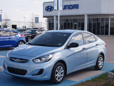 2012 Hyundai Accent  GLS