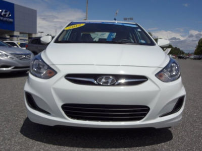 2012 Hyundai Accent  GLS