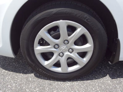 2012 Hyundai Accent  GLS