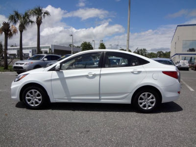 2012 Hyundai Accent  GLS