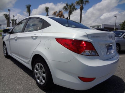 2012 Hyundai Accent  GLS