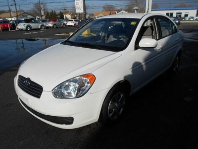 2011 Hyundai Accent  GLS