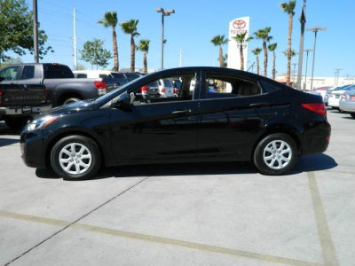 2012 Hyundai Accent GLS