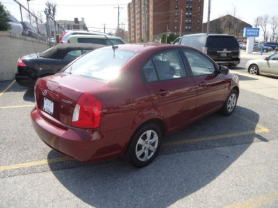 2011 Hyundai Accent GLS