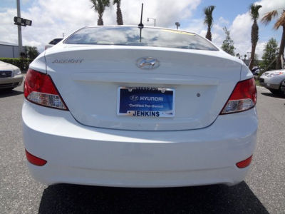 2012 Hyundai Accent  GLS