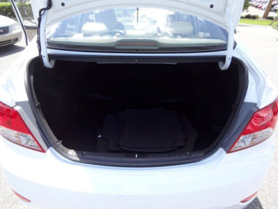 2012 Hyundai Accent  GLS