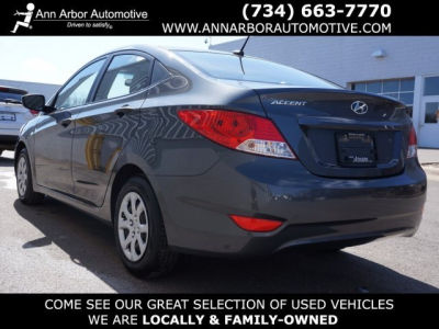 2012 Hyundai Accent  GLS