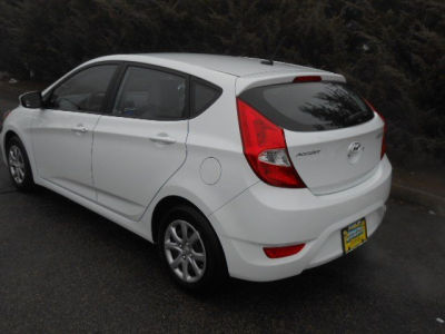 2012 Hyundai Accent  SE