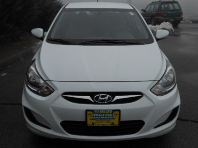2012 Hyundai Accent  SE