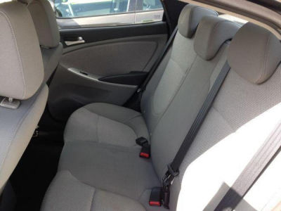 2012 Hyundai Accent  GLS