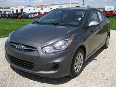 2012 Hyundai Accent  GLS