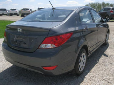 2012 Hyundai Accent  GLS