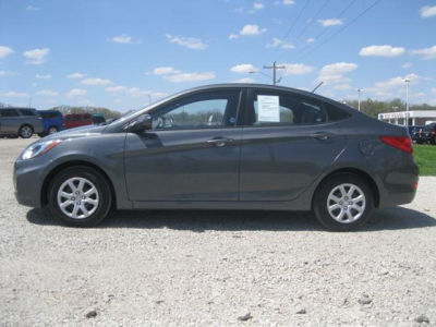 2012 Hyundai Accent  GLS