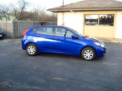 2012 Hyundai Accent  GS