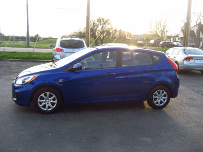 2012 Hyundai Accent  GS