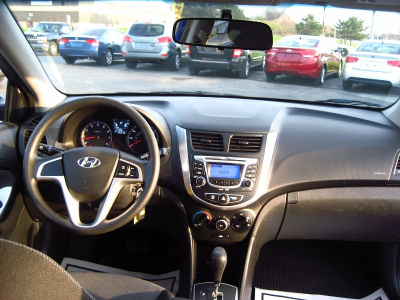 2012 Hyundai Accent  GS