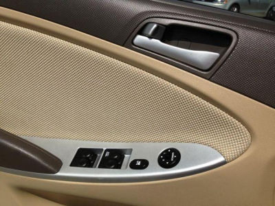 2012 Hyundai Accent  GLS