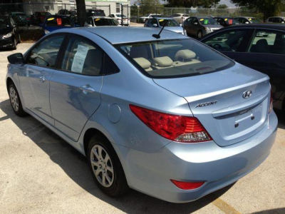2012 Hyundai Accent  GLS