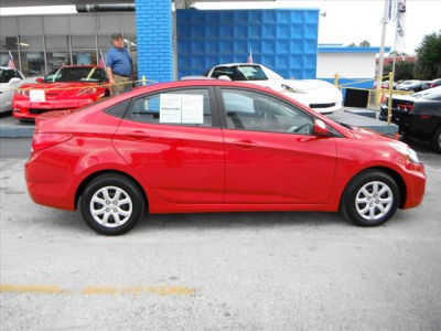 2012 Hyundai Accent  GLS