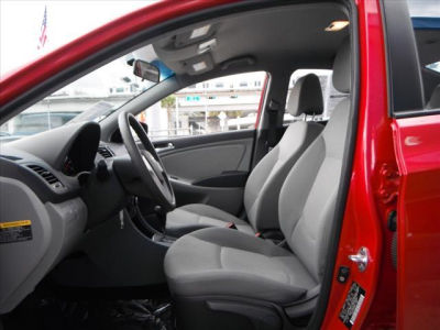 2012 Hyundai Accent  GLS
