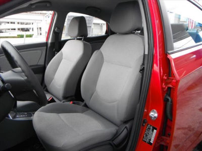 2012 Hyundai Accent  GLS