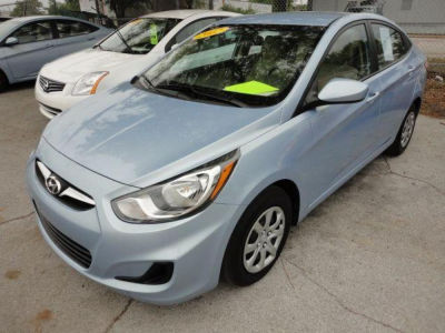2012 Hyundai Accent  GLS