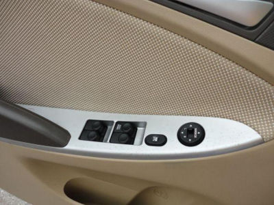 2012 Hyundai Accent  GLS