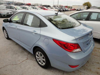 2012 Hyundai Accent  GLS