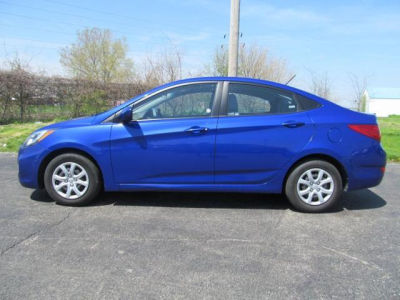2012 Hyundai Accent  GLS