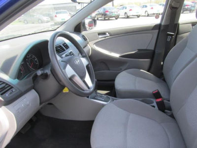 2012 Hyundai Accent  GLS