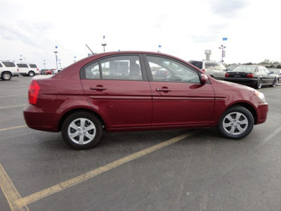 2011 Hyundai Accent  GLS