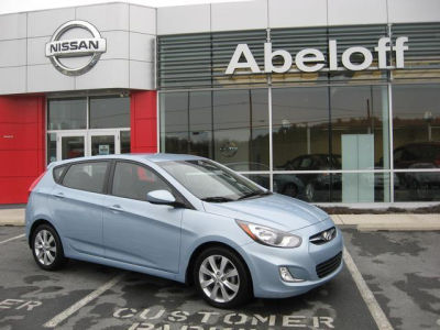 2012 Hyundai Accent  SE