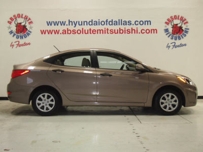 2012 Hyundai Accent  GLS