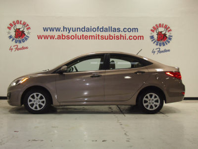 2012 Hyundai Accent  GLS