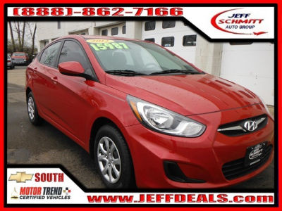 2012 Hyundai Accent  GLS