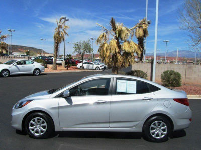 2012 Hyundai Accent  GLS