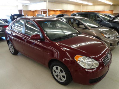 2011 Hyundai Accent  GLS