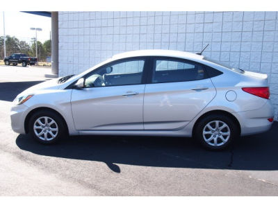 2012 Hyundai Accent  GLS