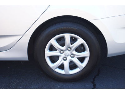 2012 Hyundai Accent  GLS