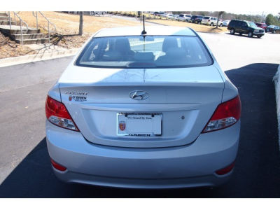 2012 Hyundai Accent  GLS
