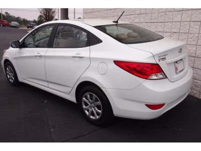 2012 Hyundai Accent  GLS