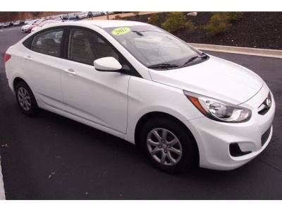 2012 Hyundai Accent  GLS