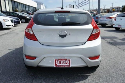2012 Hyundai Accent GS