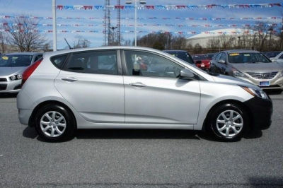 2012 Hyundai Accent GS
