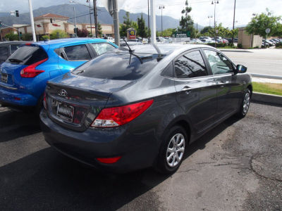 2012 Hyundai Accent  GLS