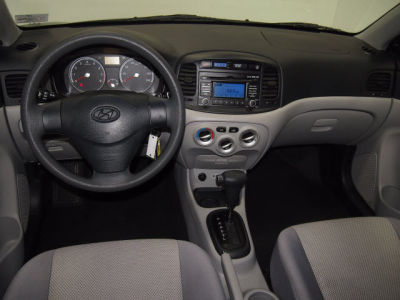2010 Hyundai Accent  GLS