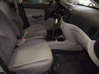 2011 Hyundai Accent GLS