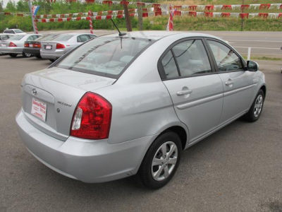 2010 Hyundai Accent  GLS
