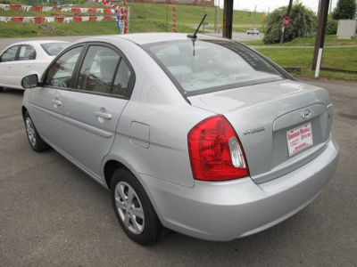 2010 Hyundai Accent  GLS