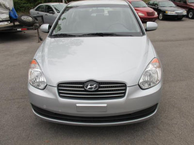 2010 Hyundai Accent  GLS